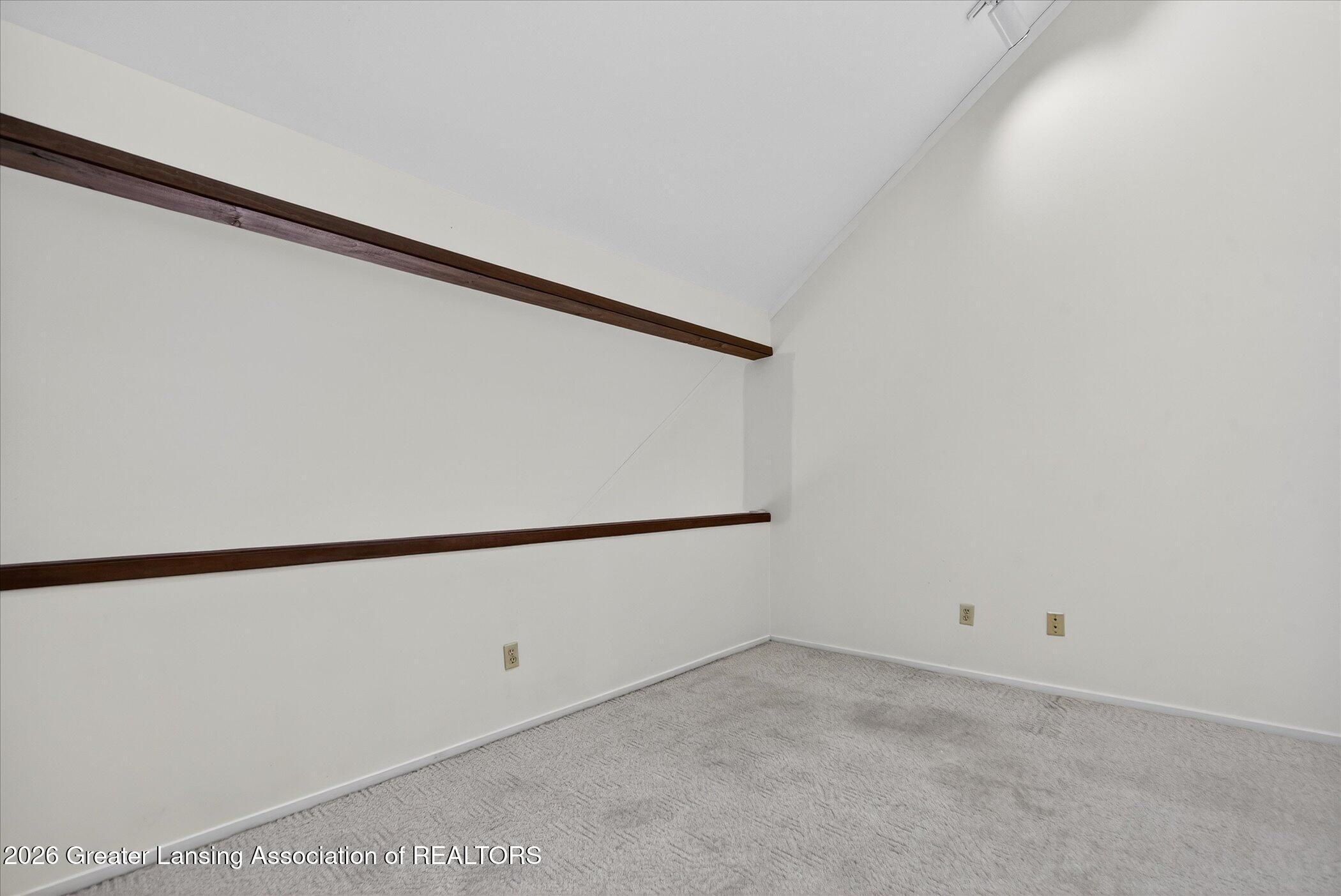 3648 E Meadows Court