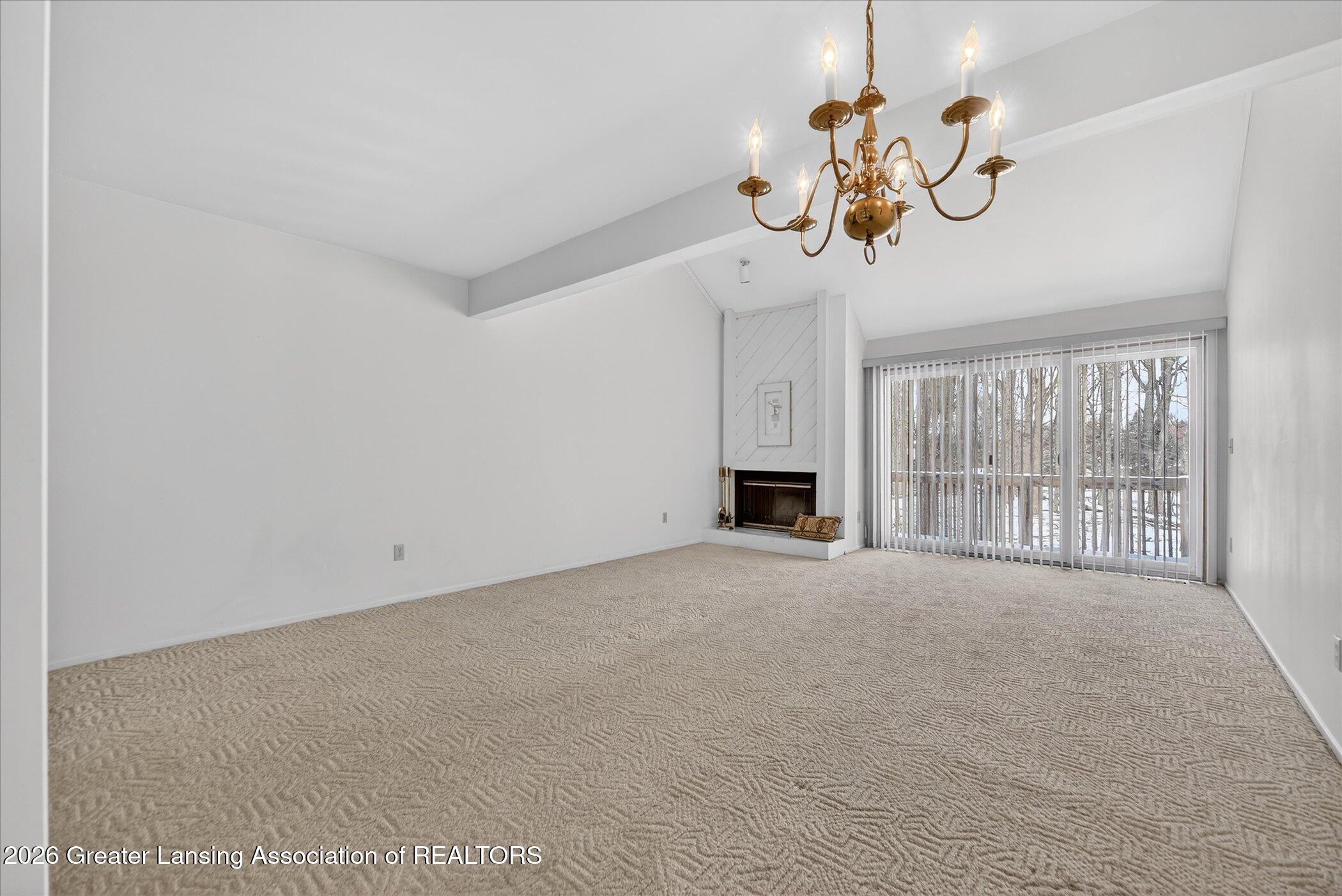 3648 E Meadows Court