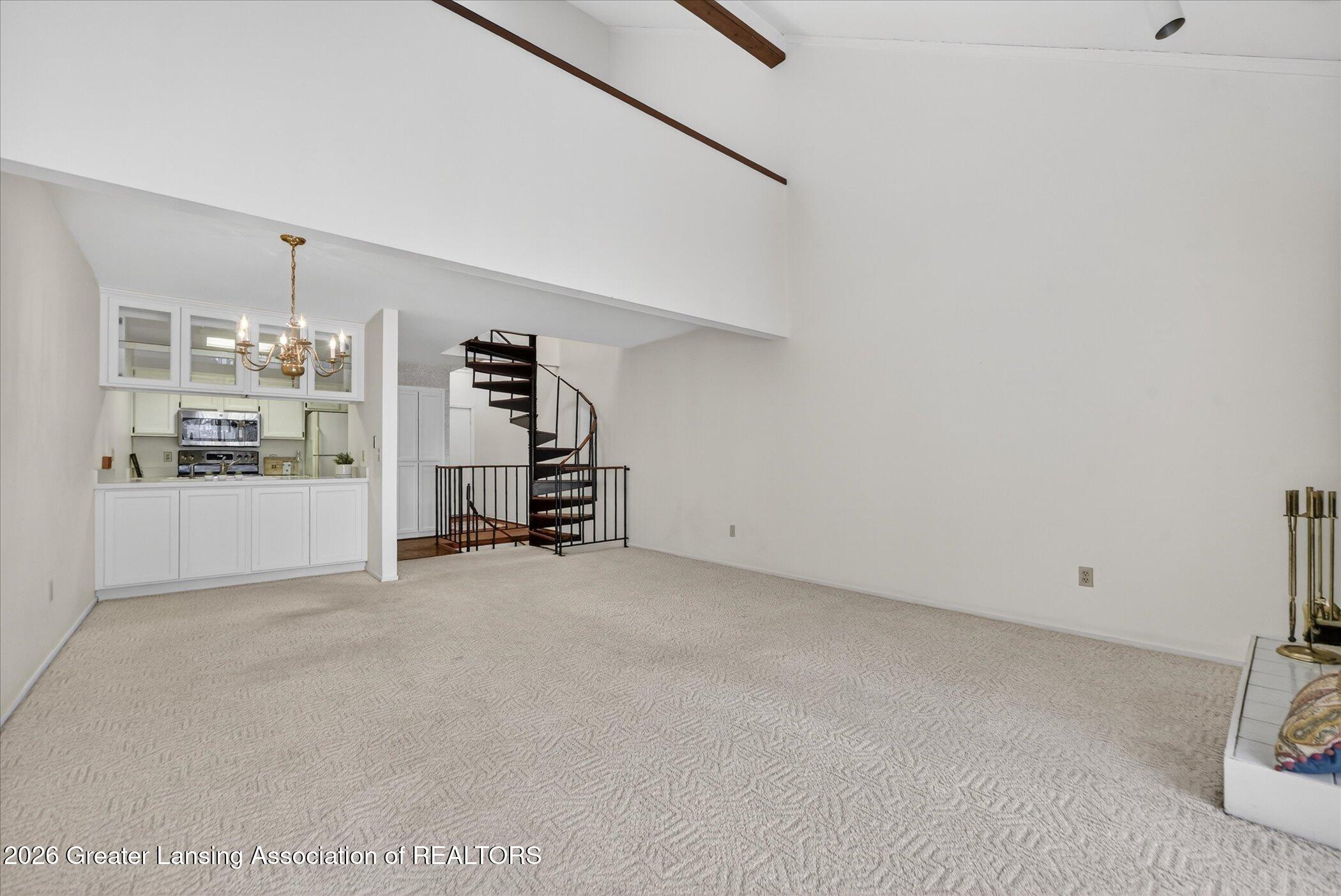 3648 E Meadows Court