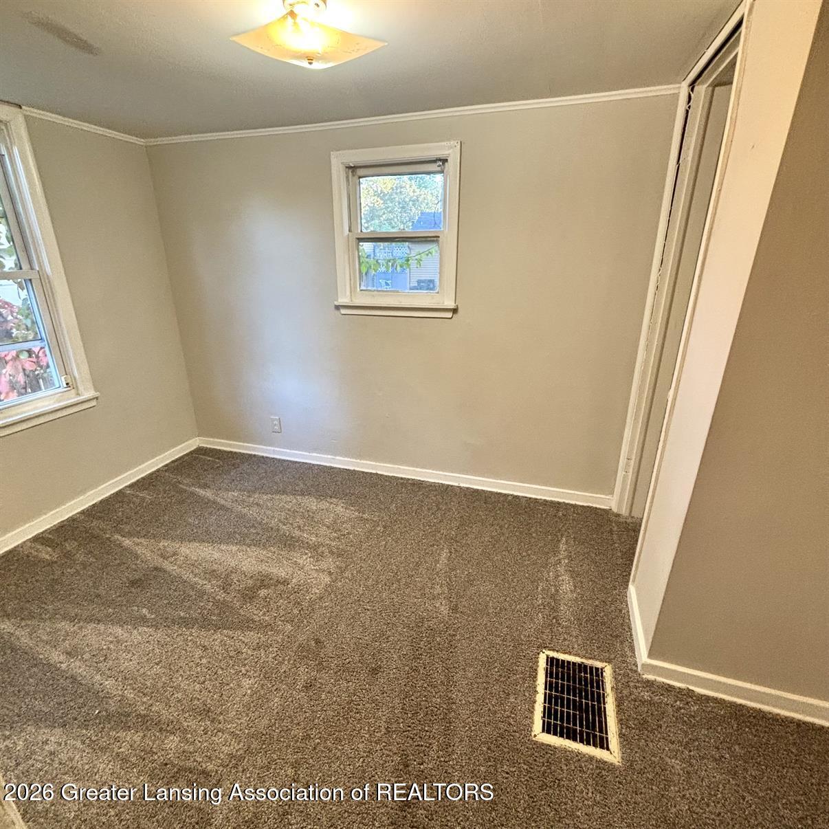 411 S Hayford Avenue