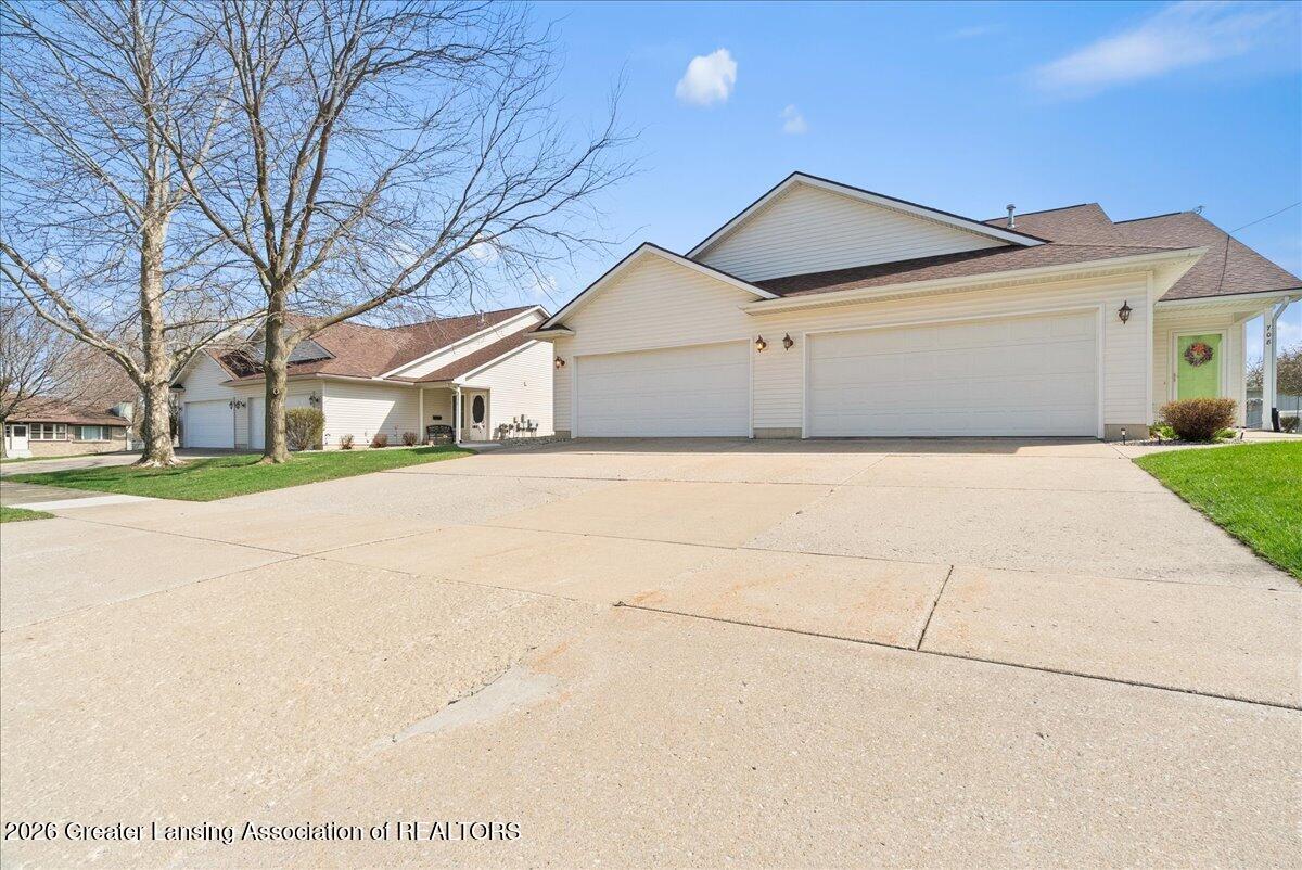 710 E Walker Street, St. Johns