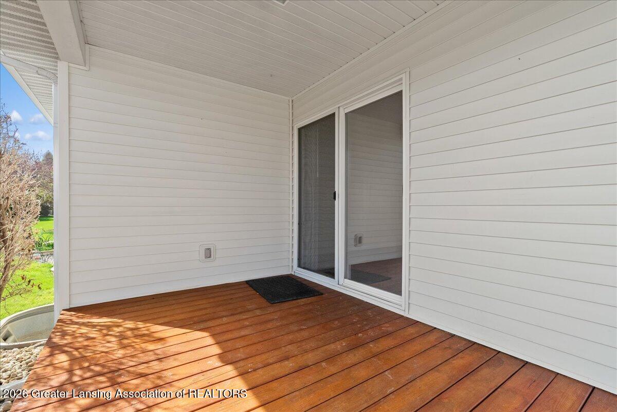 710 E Walker Street, St. Johns