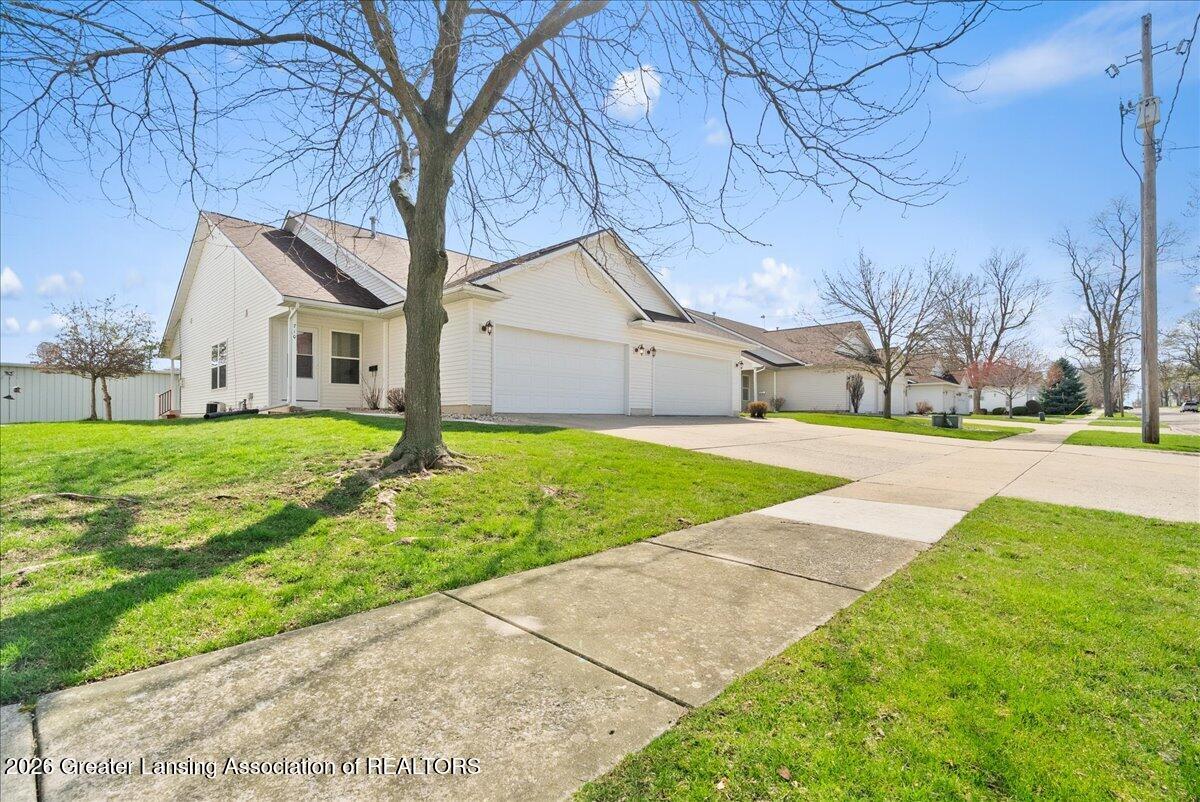710 E Walker Street, St. Johns