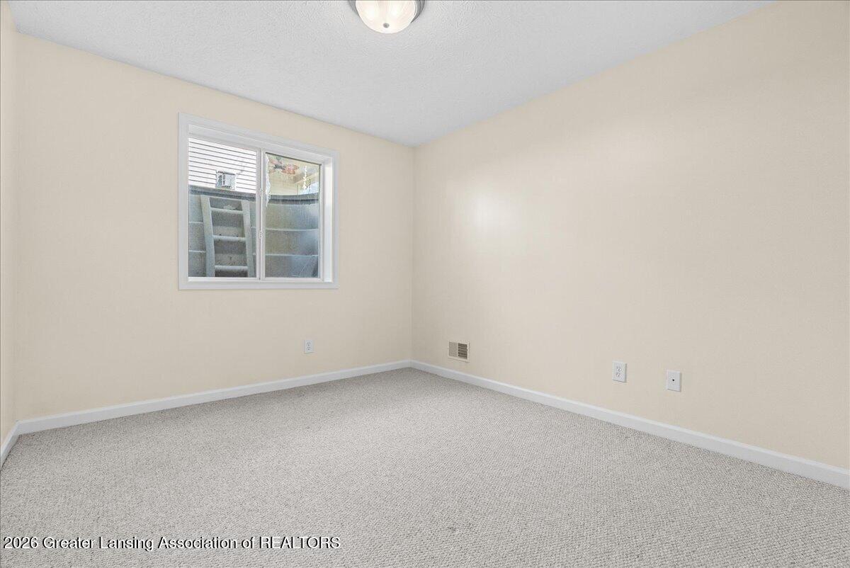 710 E Walker Street, St. Johns