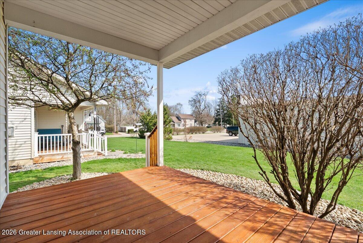 710 E Walker Street, St. Johns