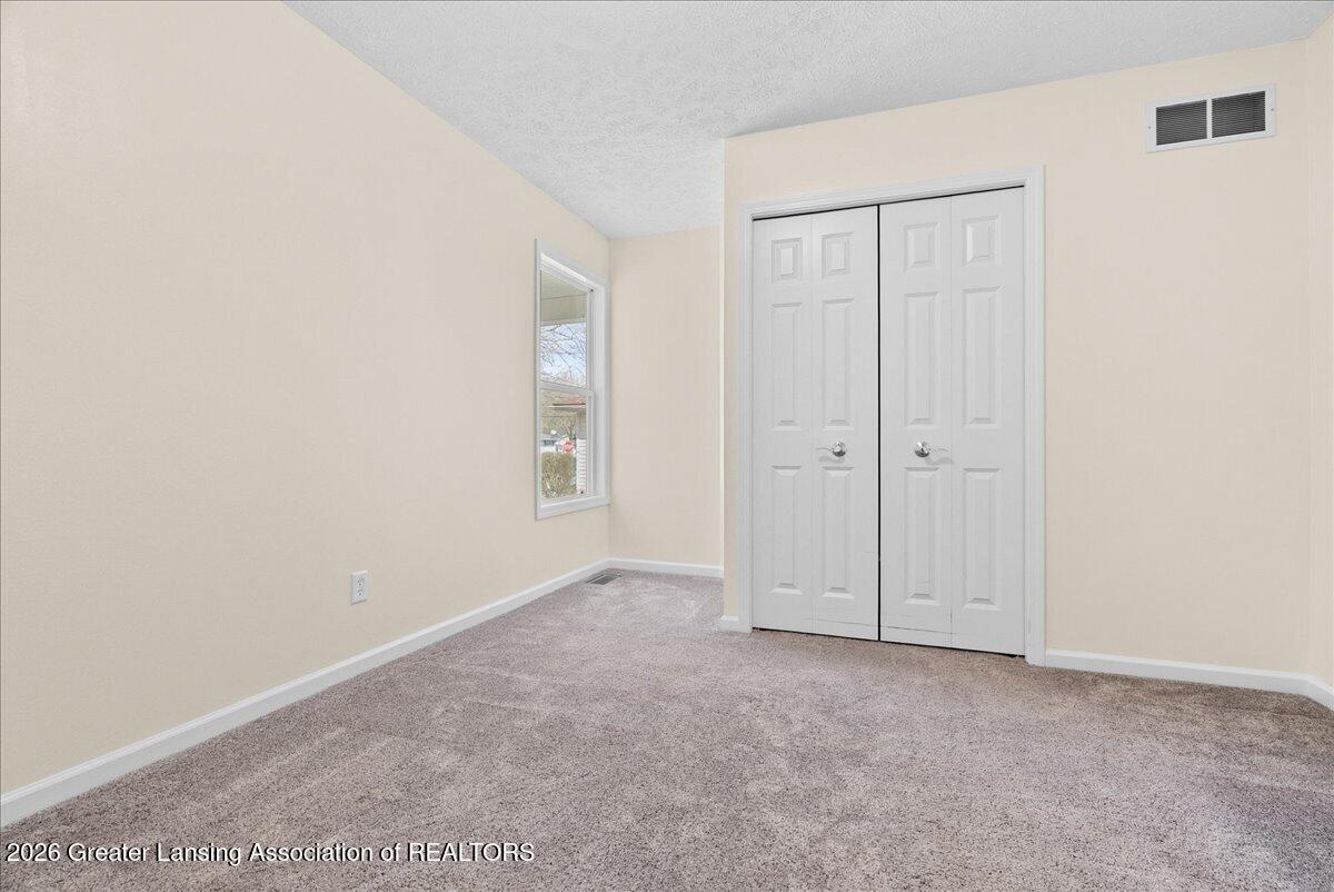 710 E Walker Street, St. Johns