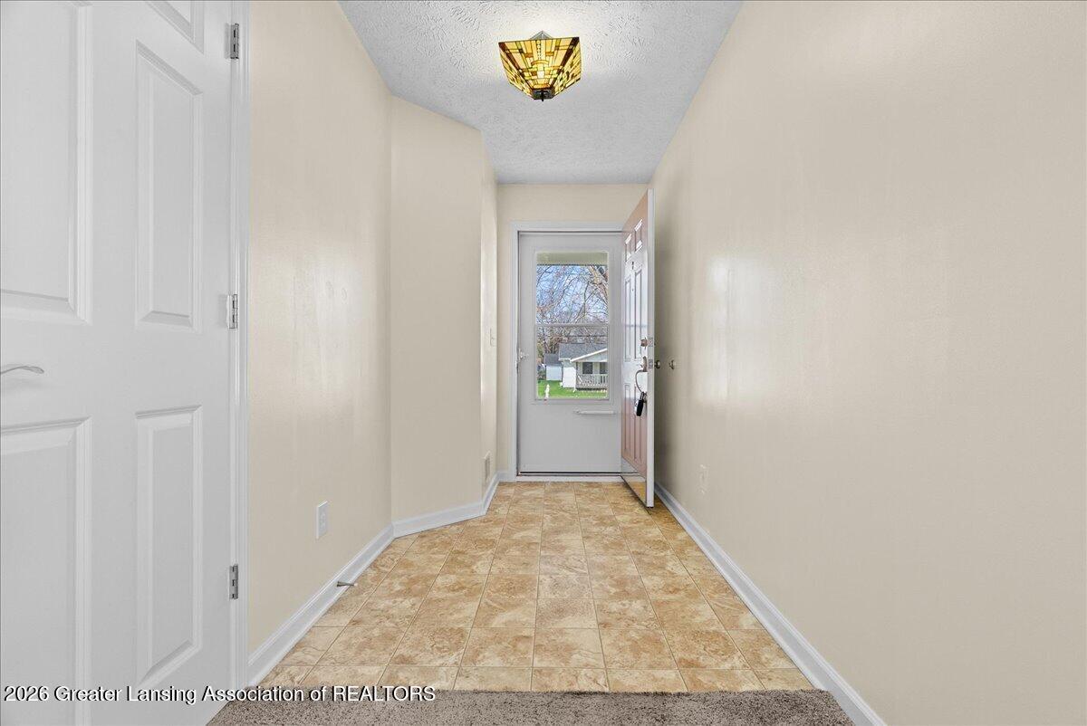 710 E Walker Street, St. Johns