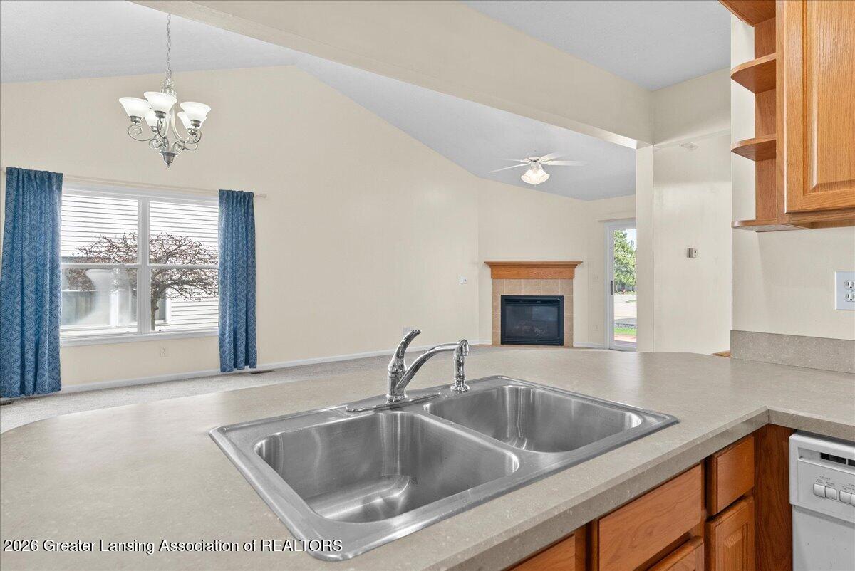 710 E Walker Street, St. Johns