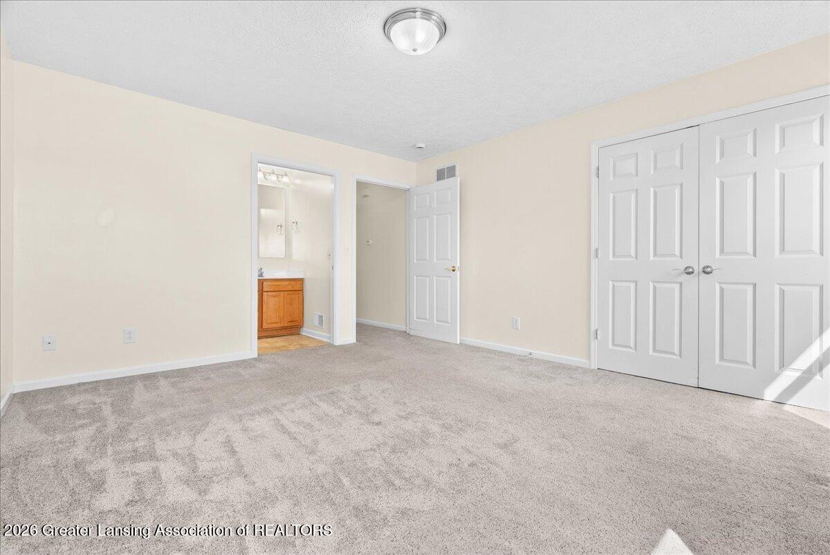 710 E Walker Street, St. Johns