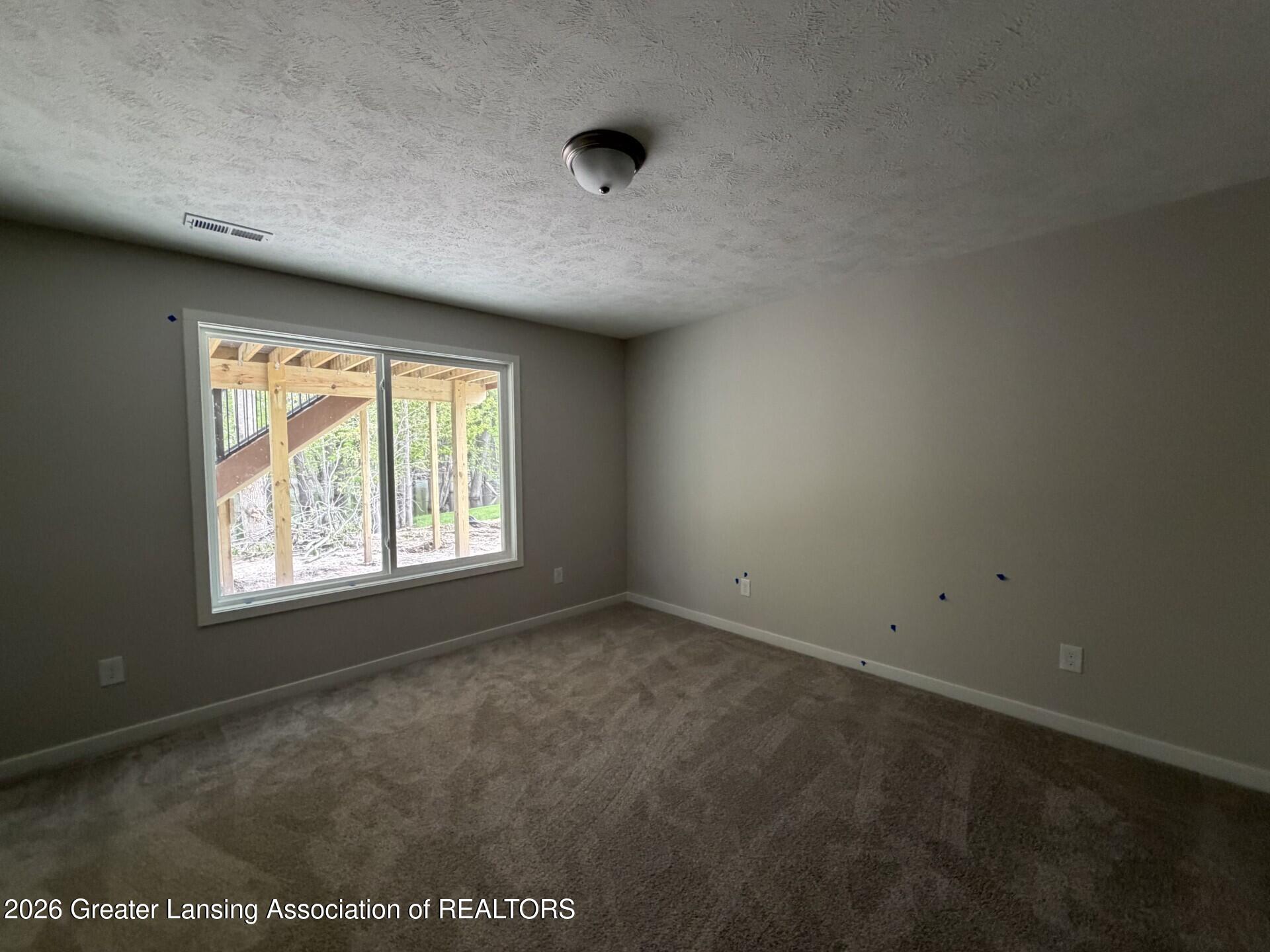 14175 Ambrosia Avenue, DeWitt