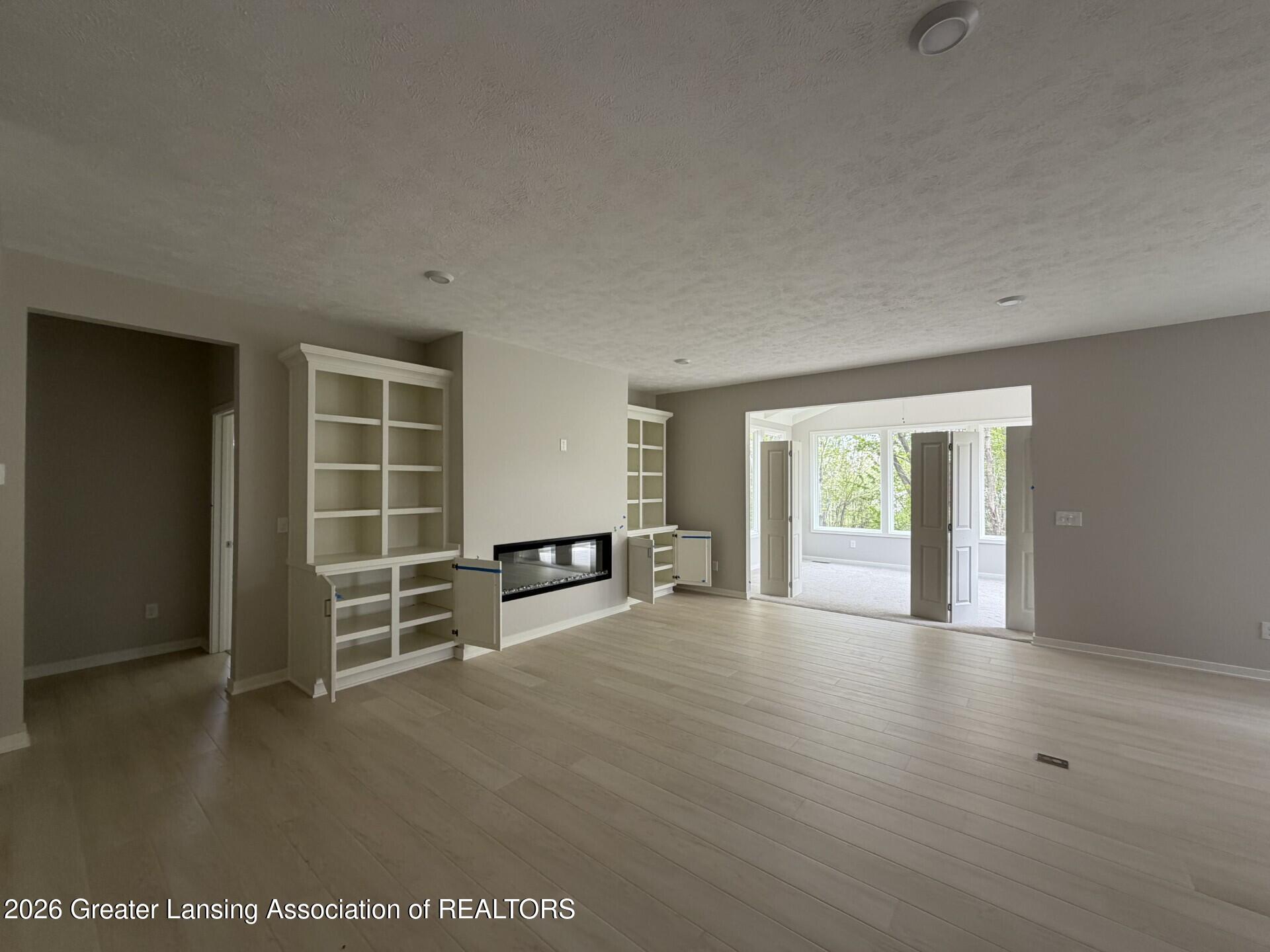 14175 Ambrosia Avenue, DeWitt