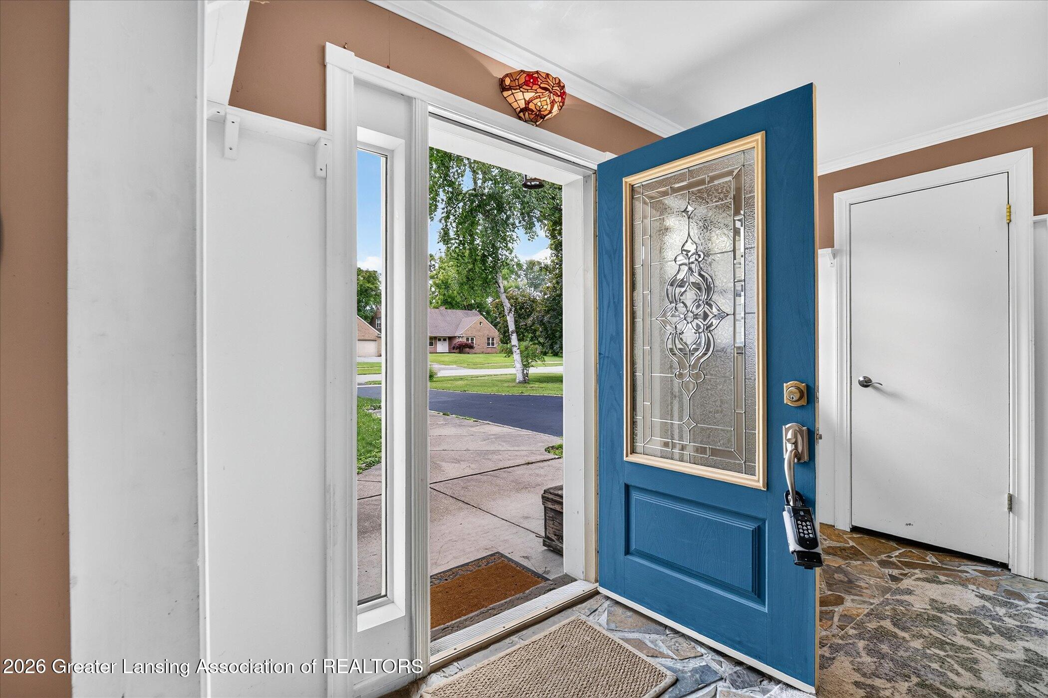 637 Whitehills Drive