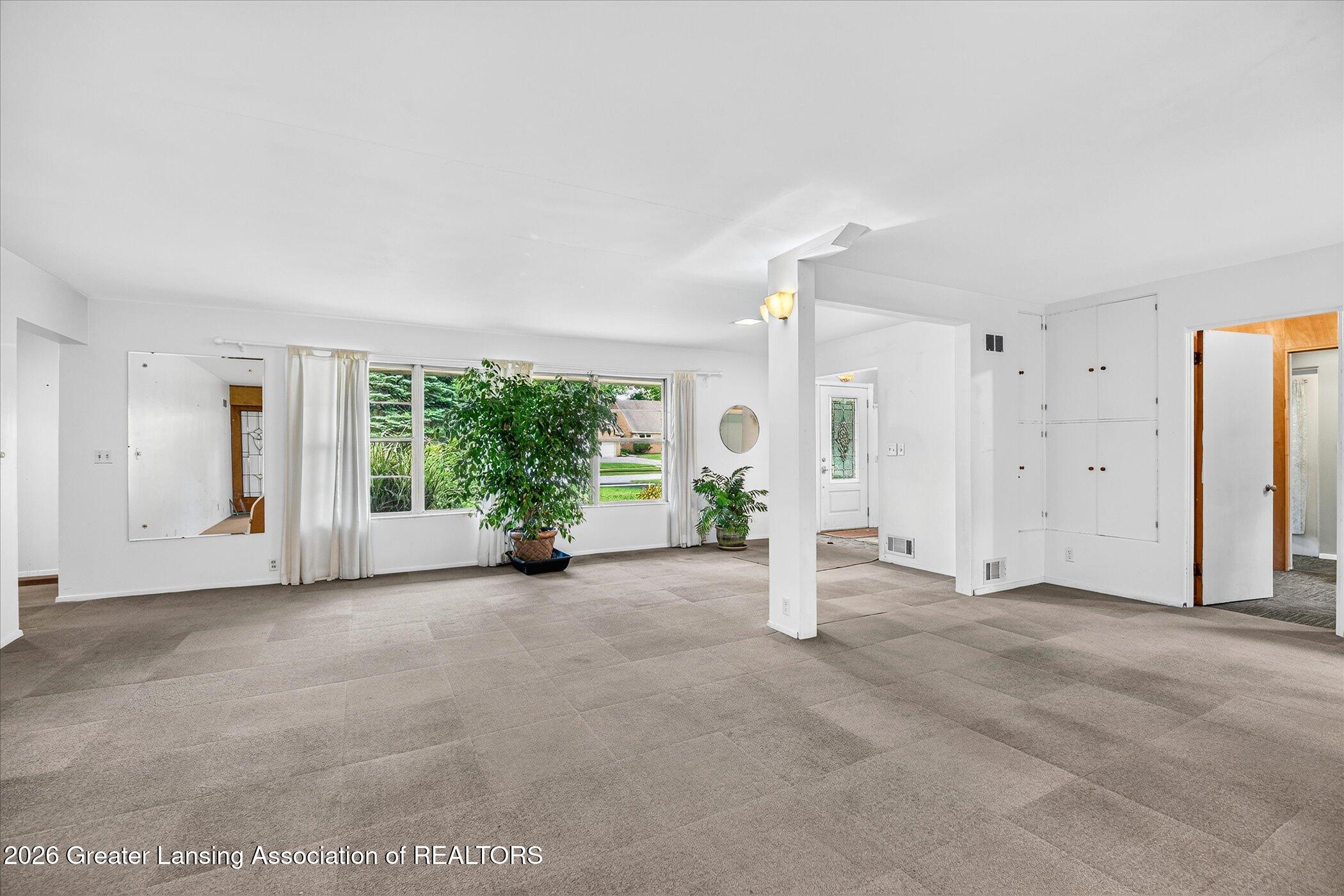 637 Whitehills Drive