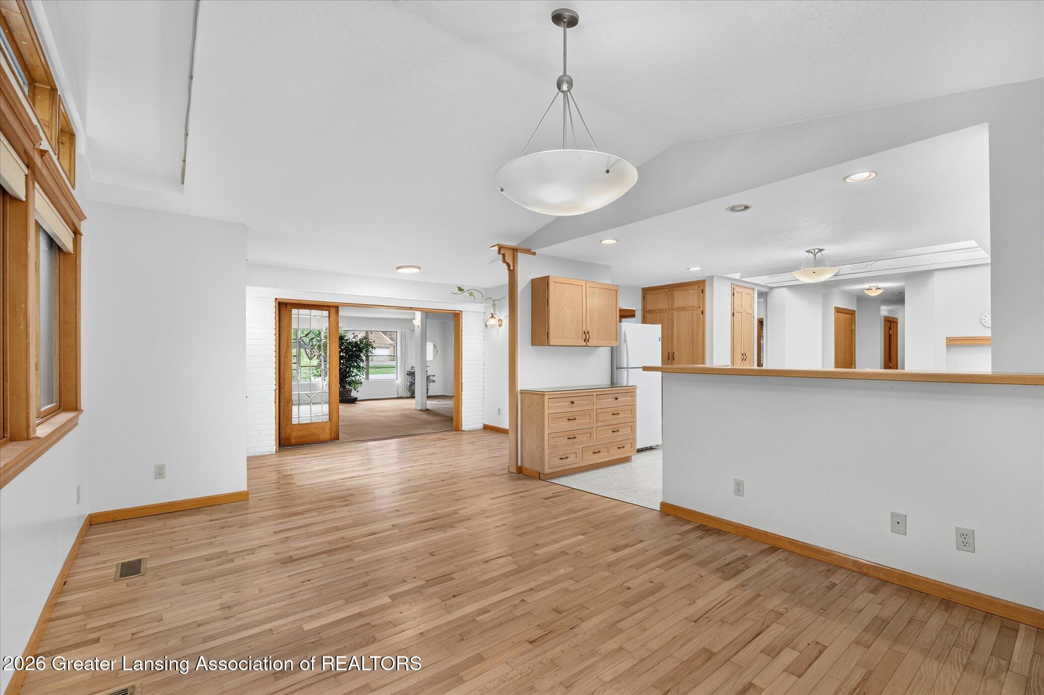 637 Whitehills Drive