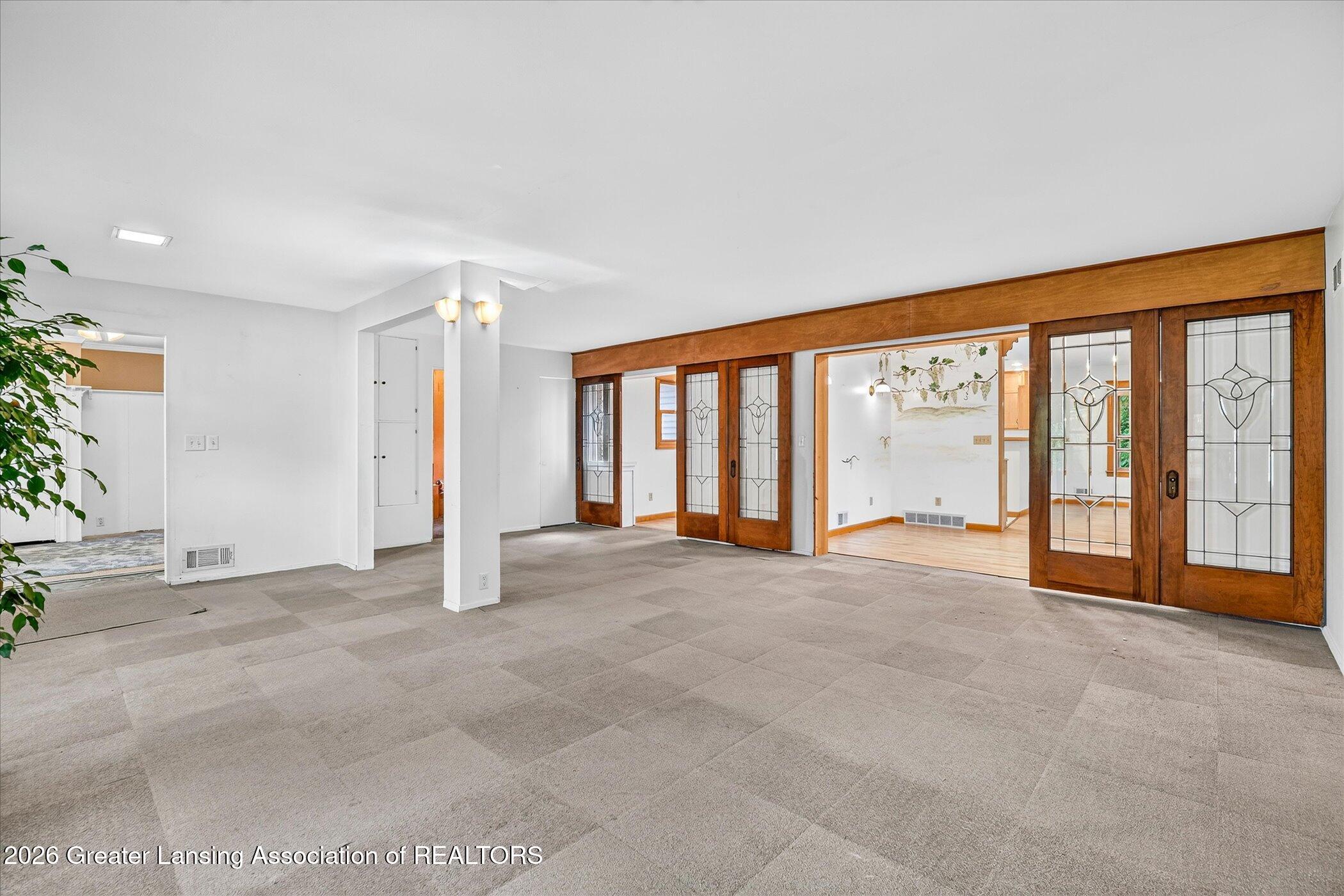 637 Whitehills Drive