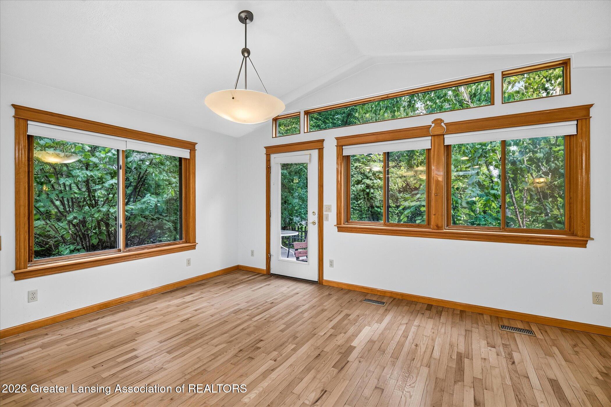 637 Whitehills Drive