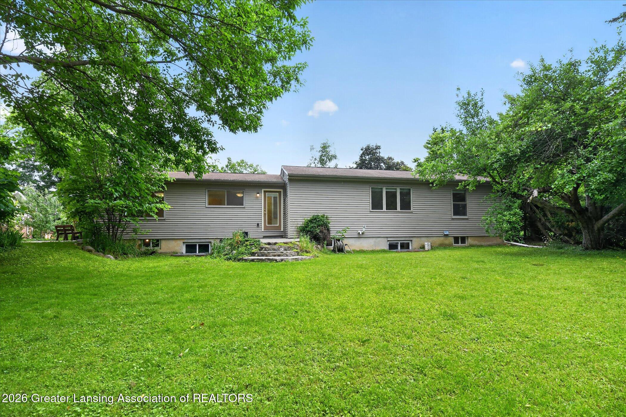 637 Whitehills Drive