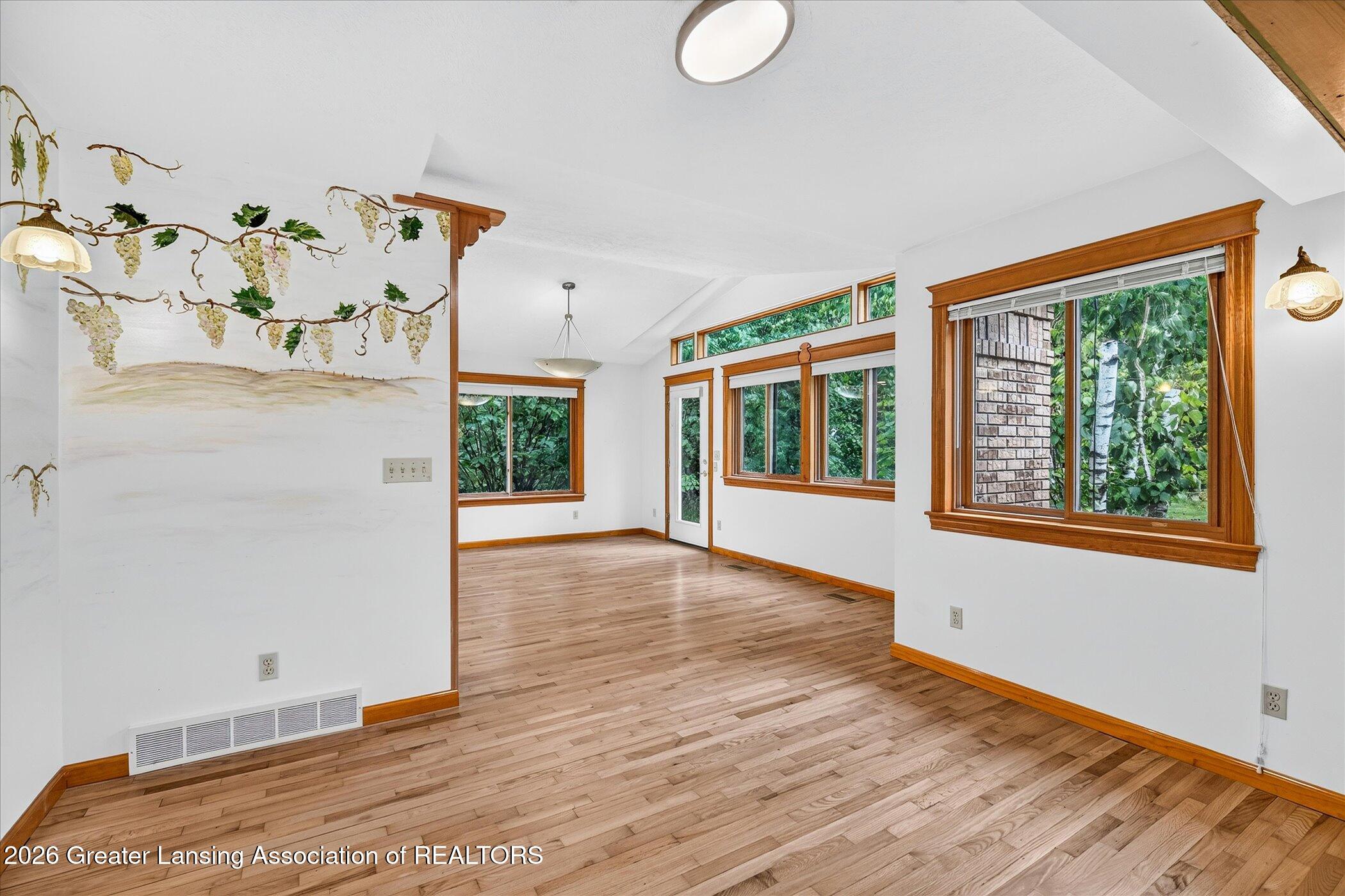 637 Whitehills Drive