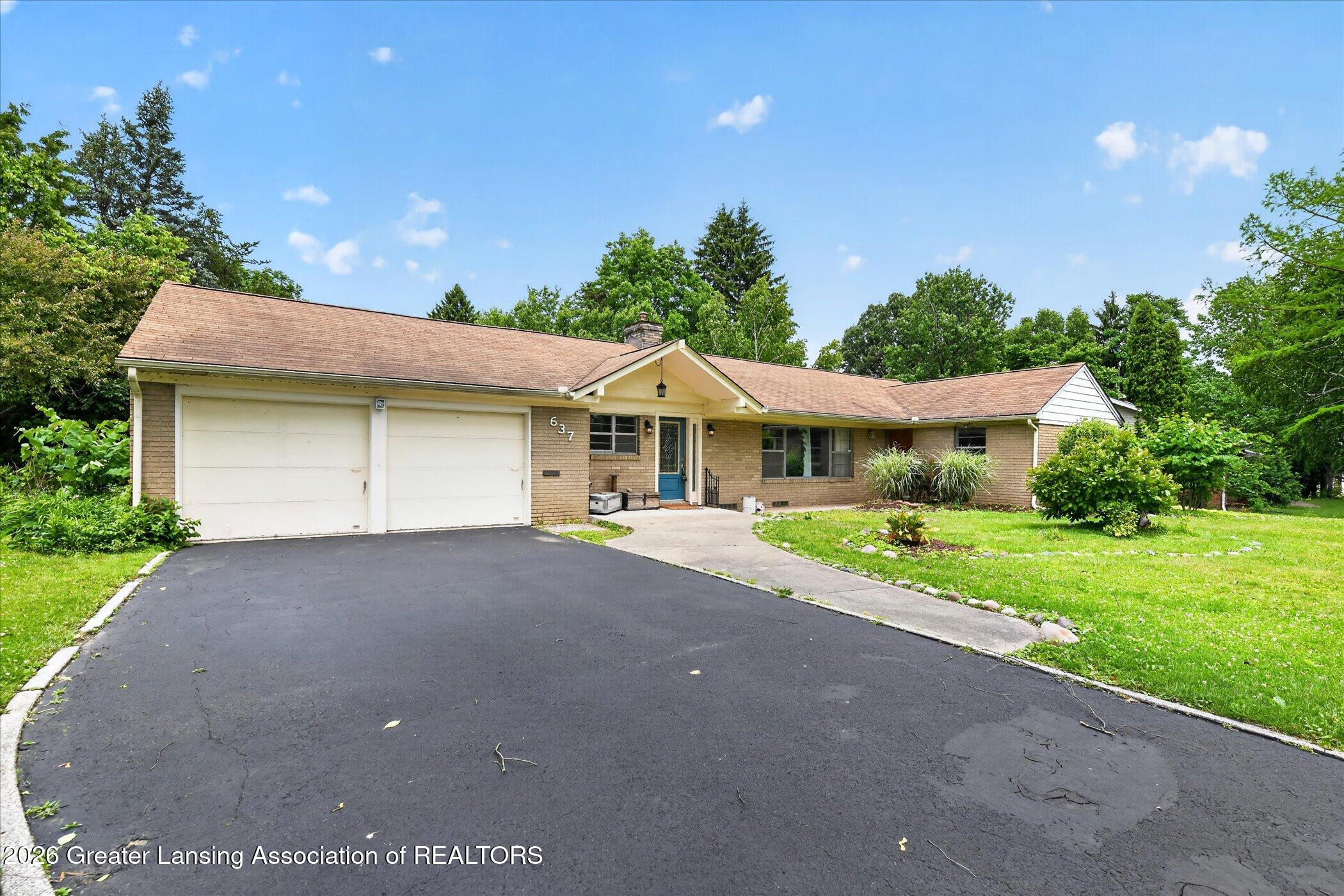 637 Whitehills Drive