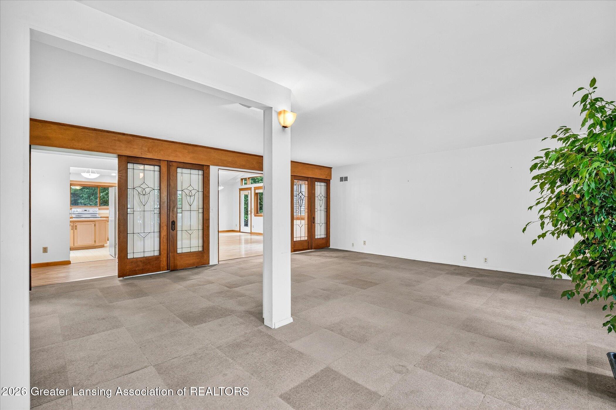 637 Whitehills Drive