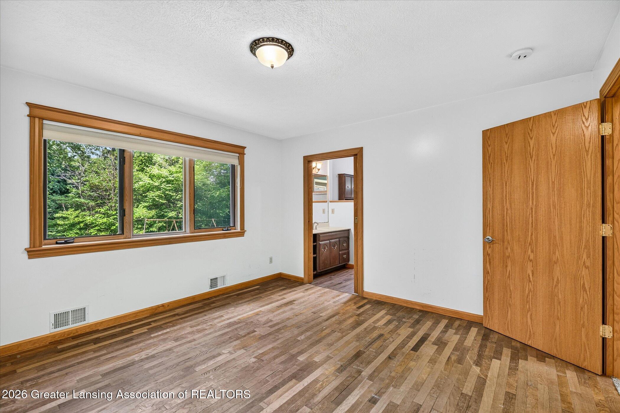 637 Whitehills Drive