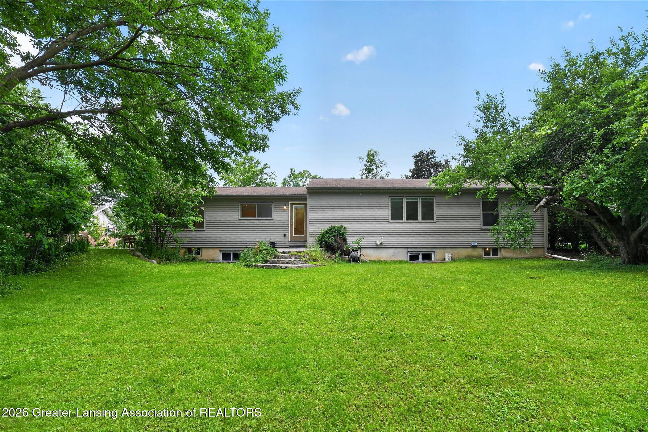 637 Whitehills Drive