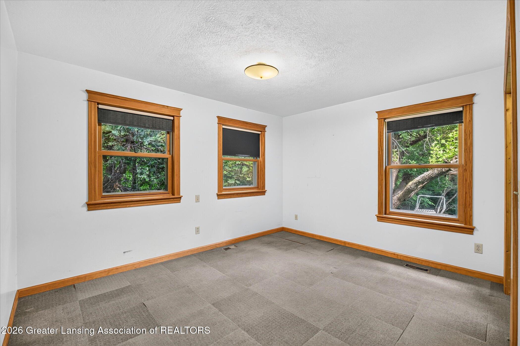 637 Whitehills Drive