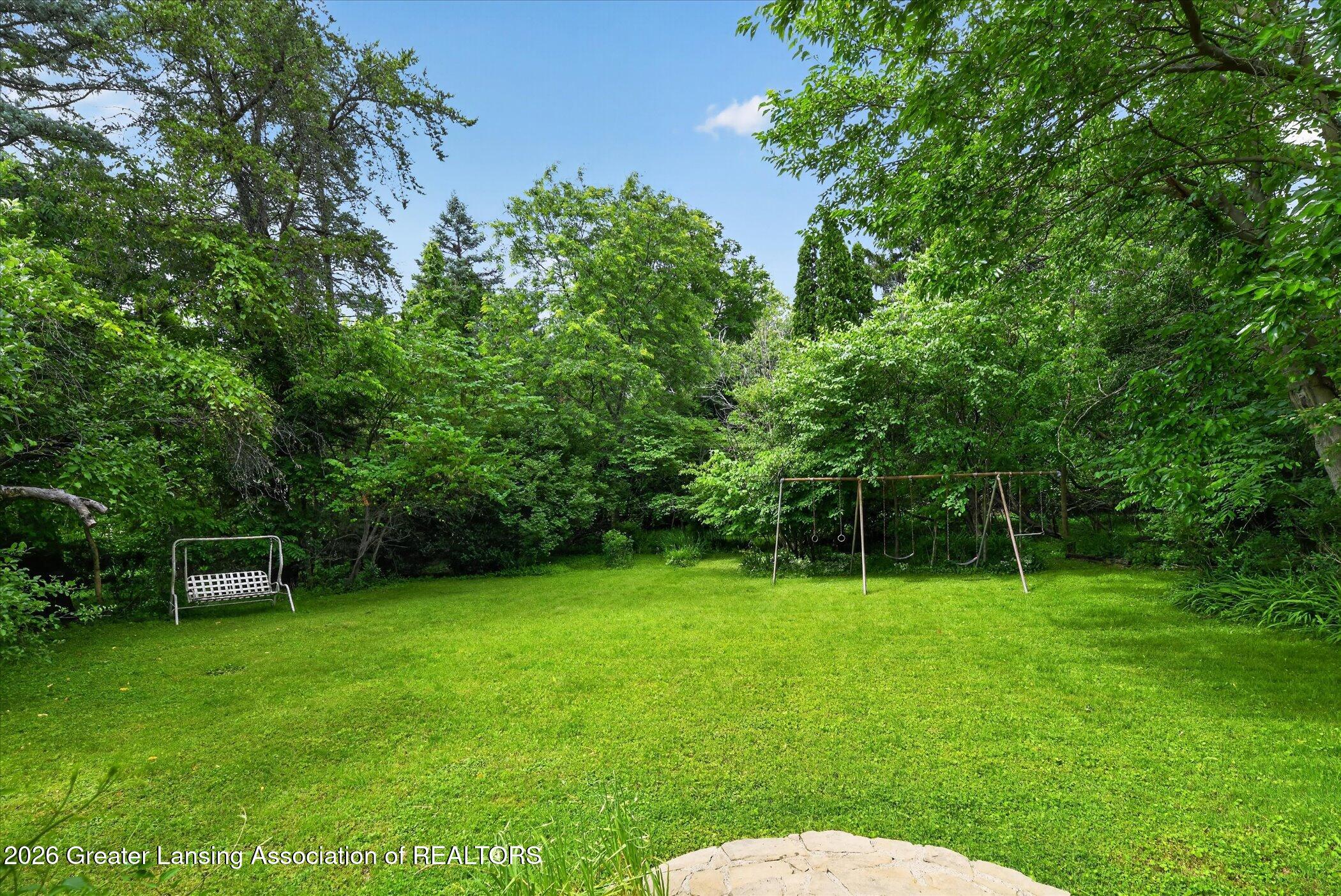 637 Whitehills Drive