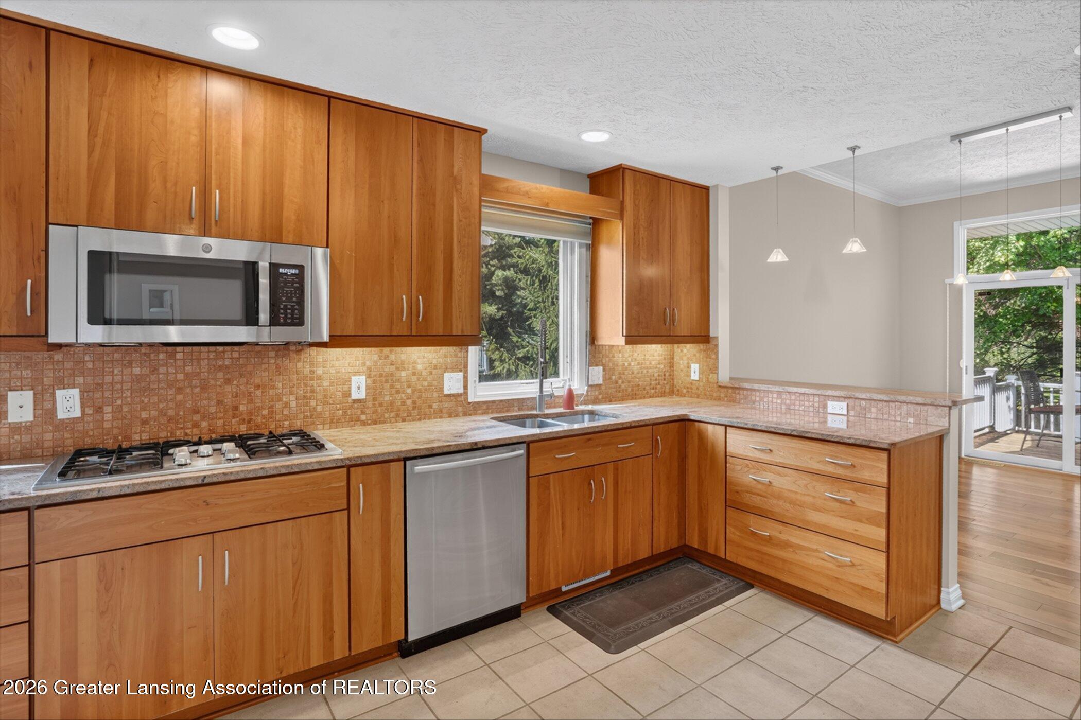 4011 Highland Terrace 3