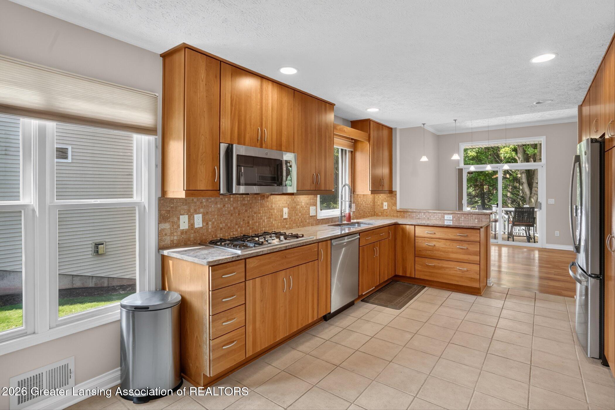 4011 Highland Terrace 3