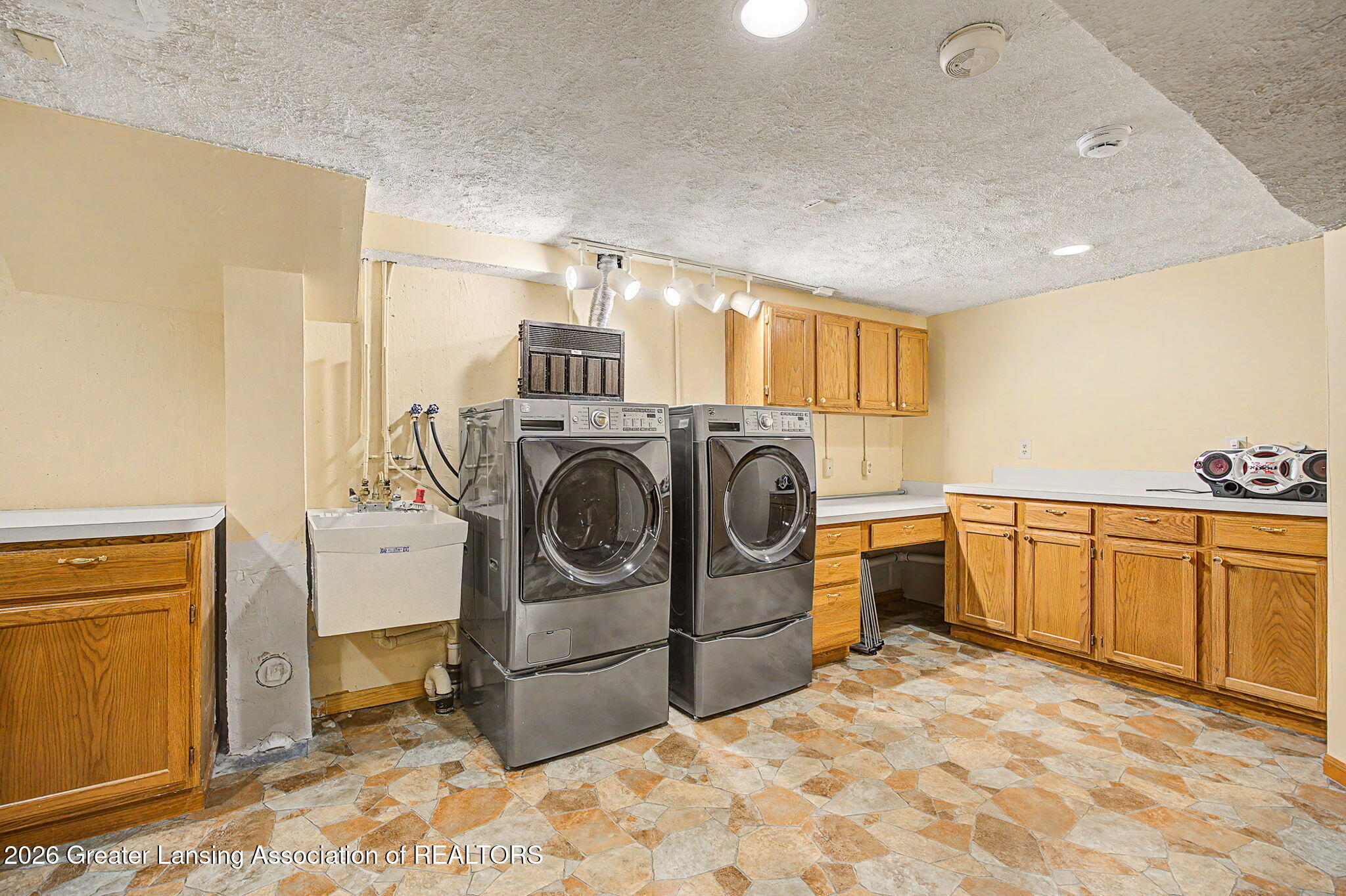 4288 Indian Glen Drive