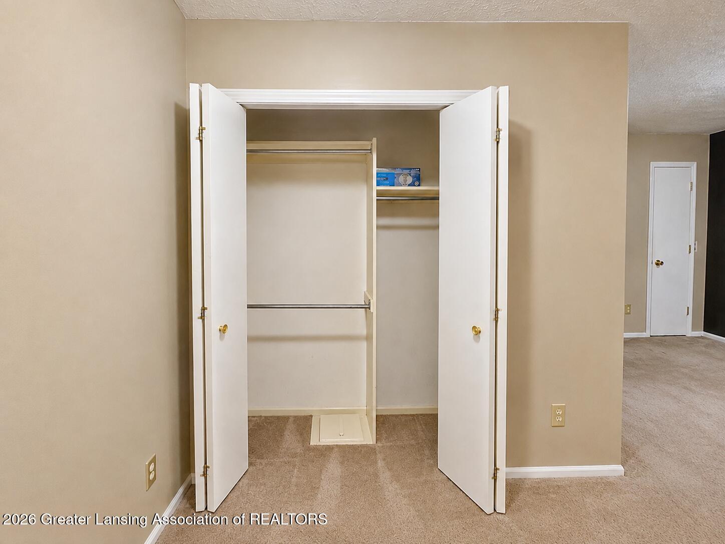 225 E Jolly Road F2
