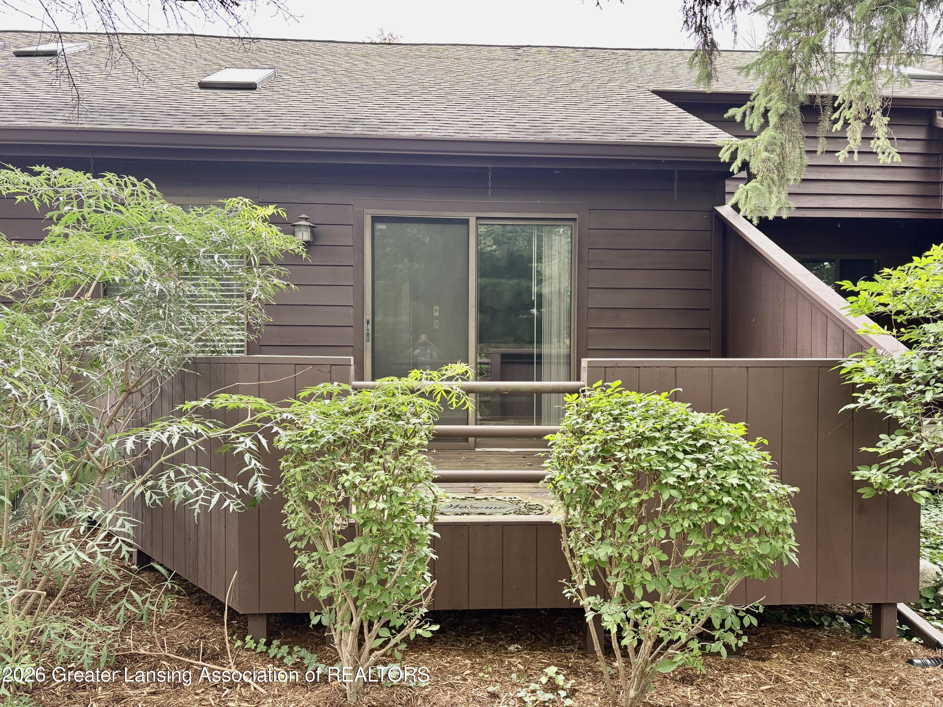 225 E Jolly Road F2
