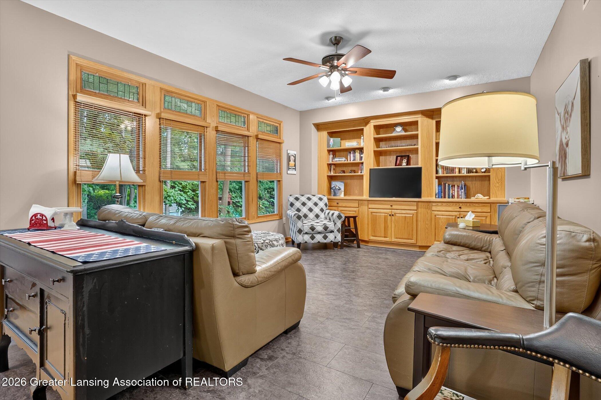2586 Sanibel Hollow