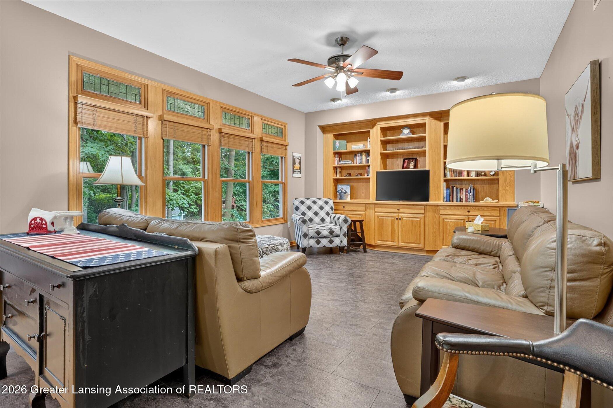 2586 Sanibel Hollow