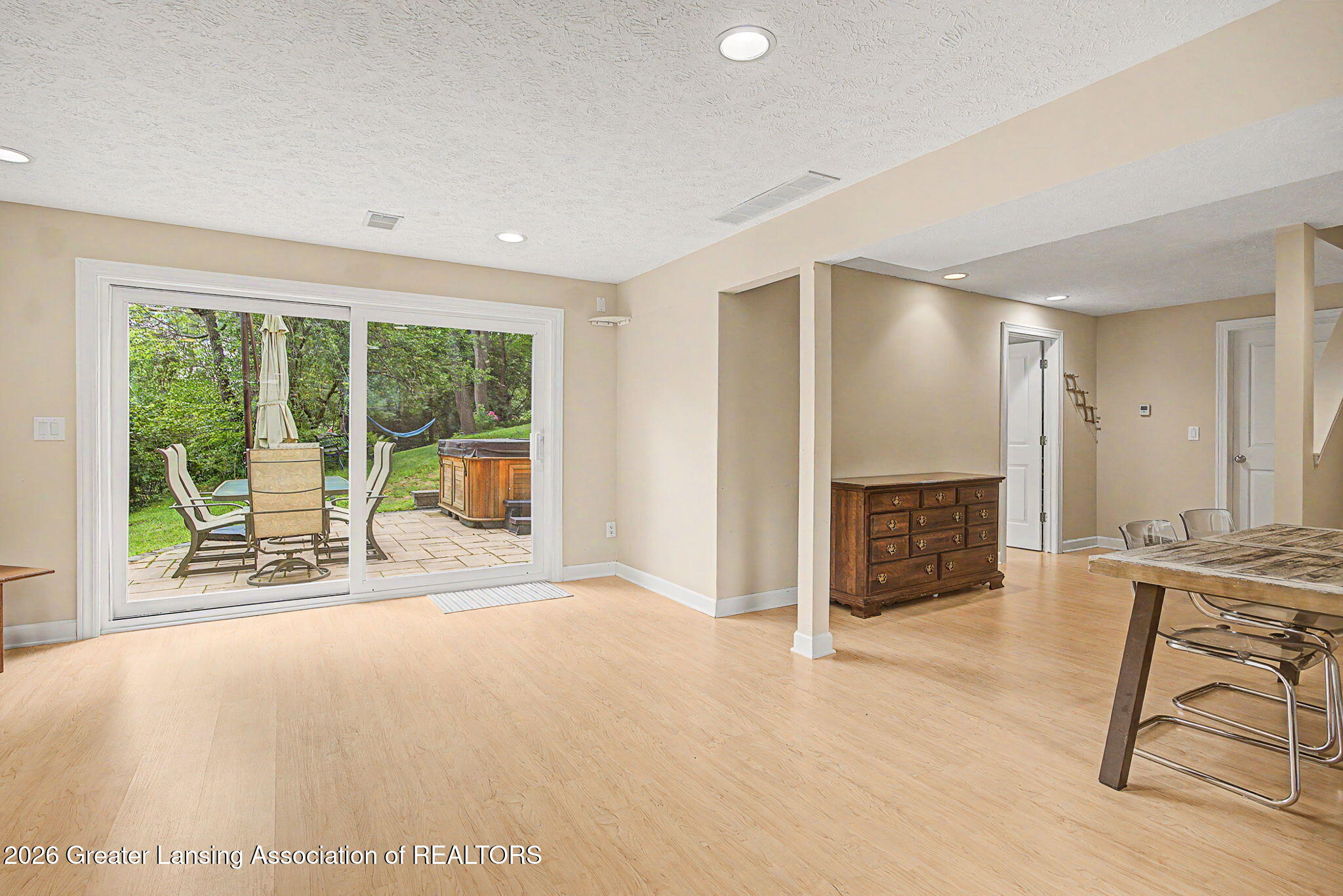 1817 Elk Lane