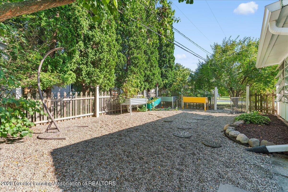 3822 New Salem Avenue