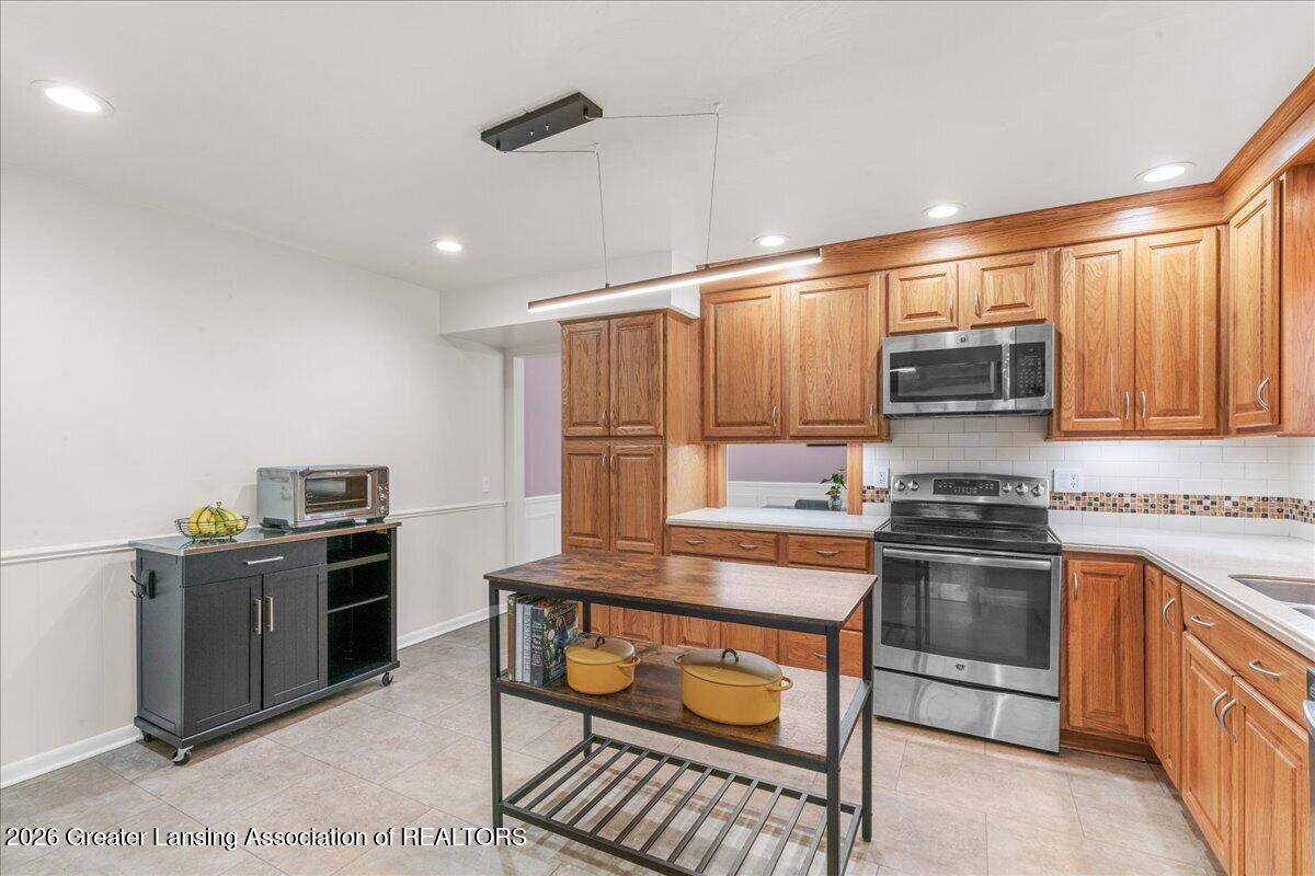 3822 New Salem Avenue