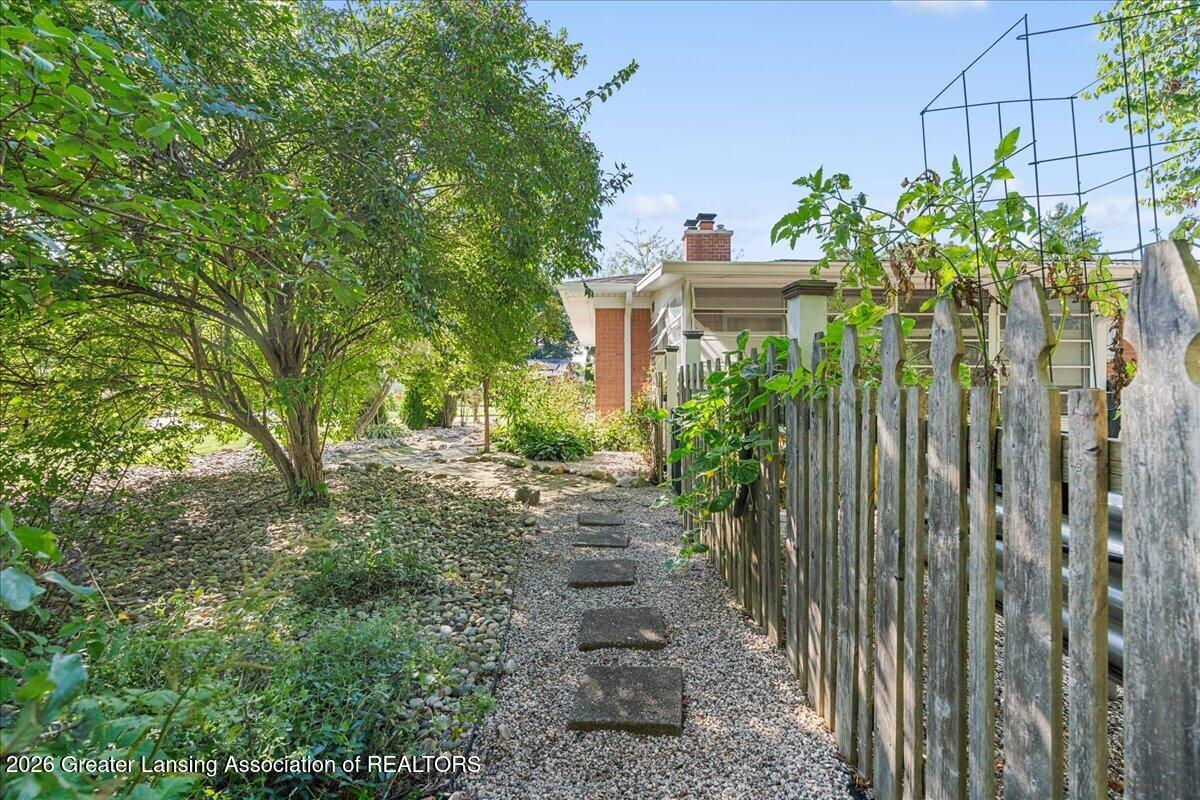 3822 New Salem Avenue