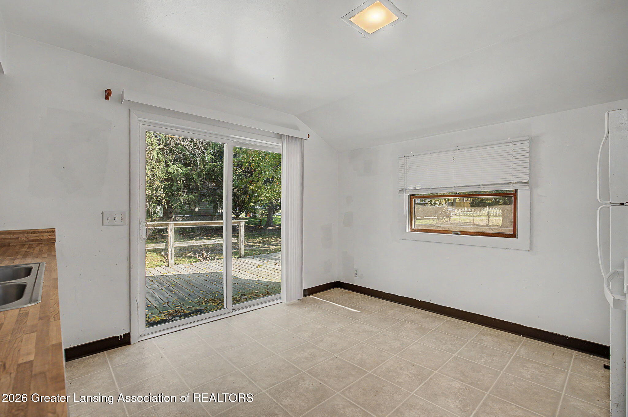 3072 E Lake Lansing Road