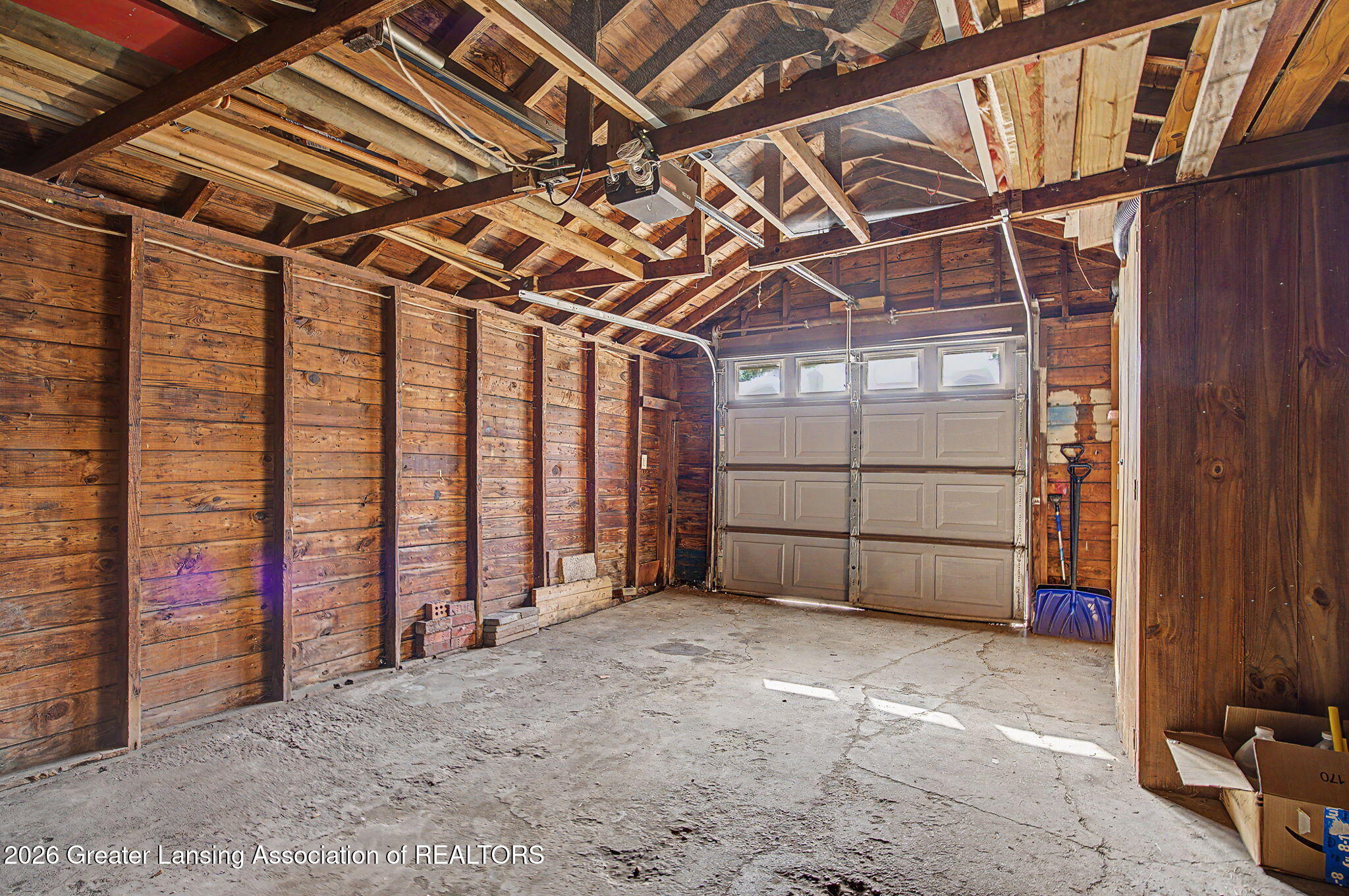 3072 E Lake Lansing Road