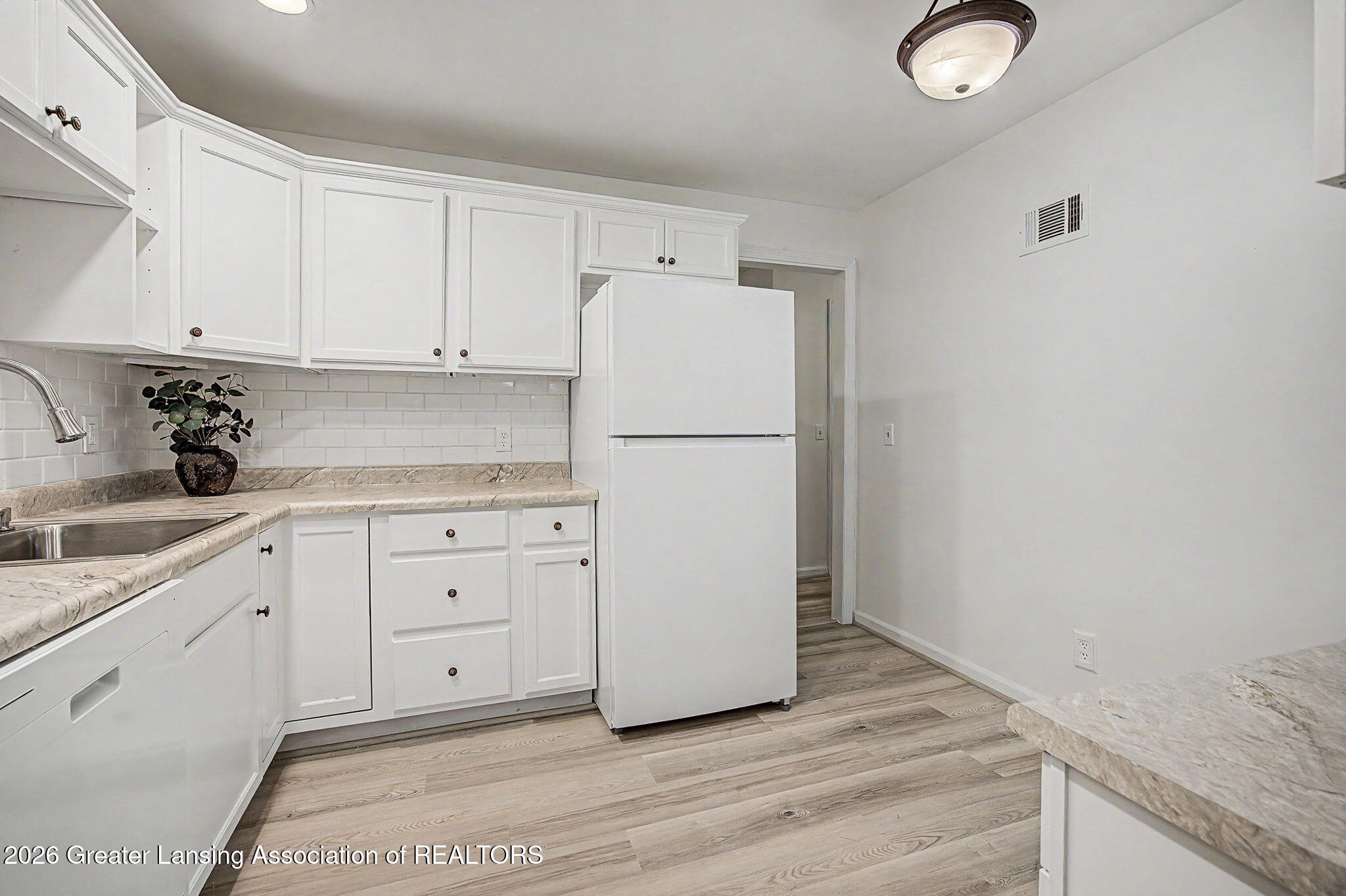 1740 Wellington Road 111
