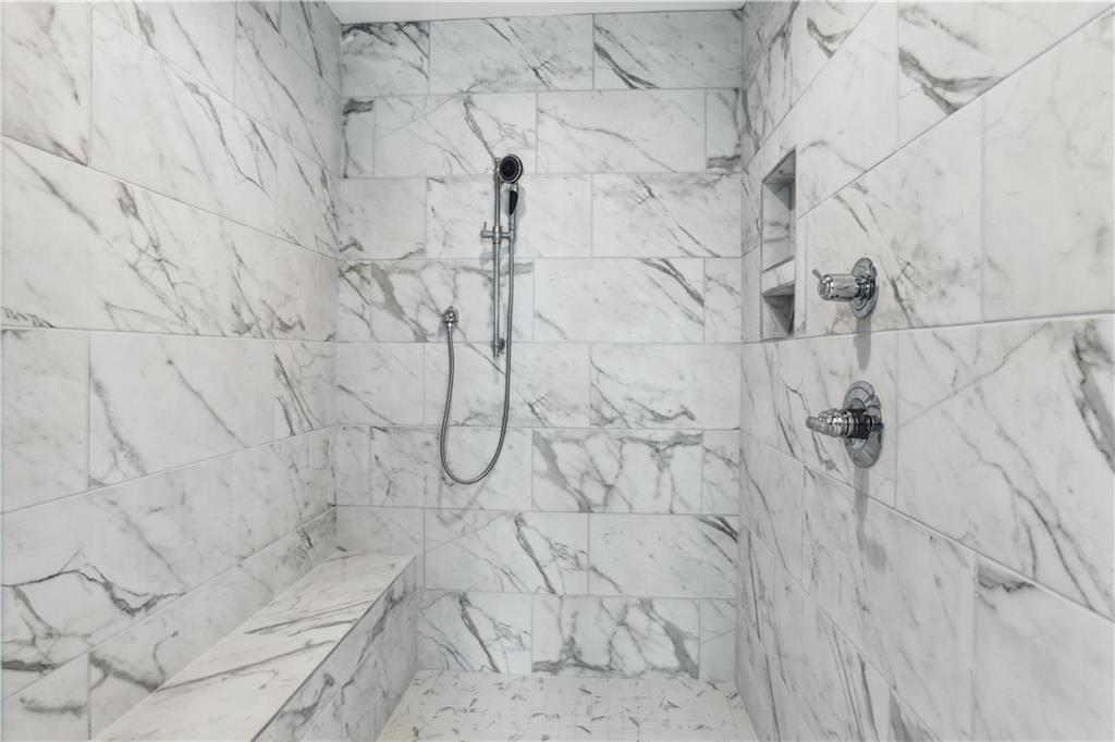 5209 Skyline Drive