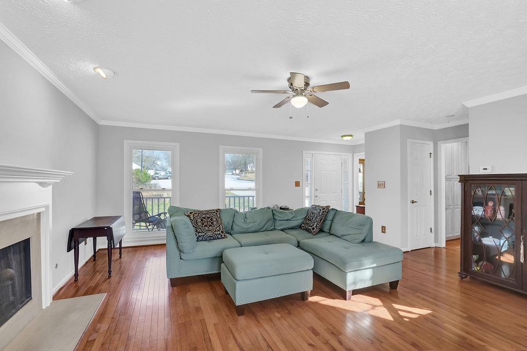 3040 Summit View Court