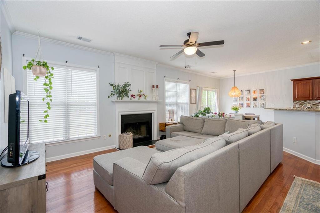 408 ISLANDORA Cove