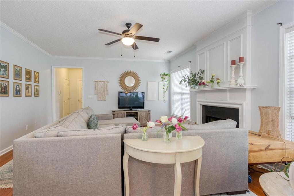 408 ISLANDORA Cove