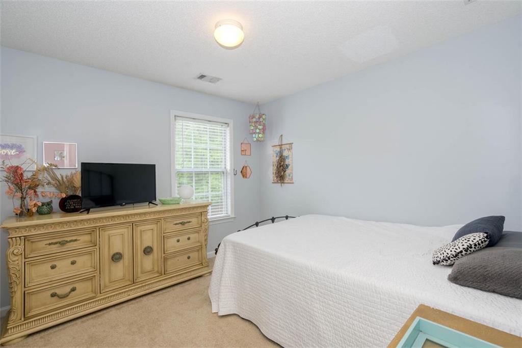 408 ISLANDORA Cove