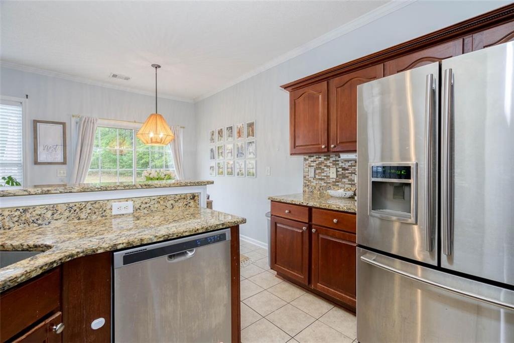 408 ISLANDORA Cove