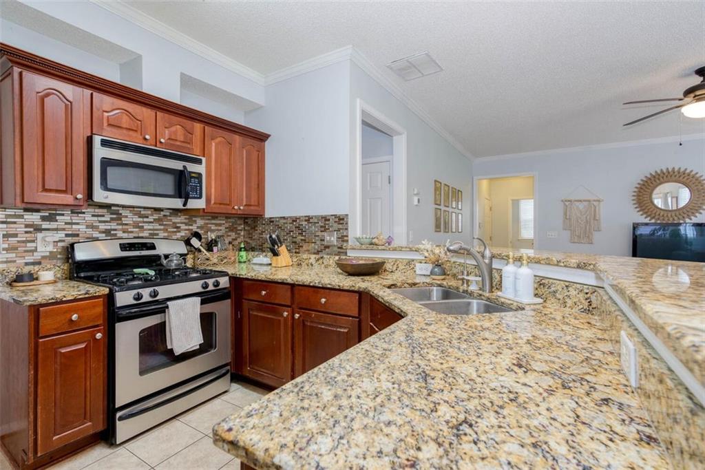 408 ISLANDORA Cove