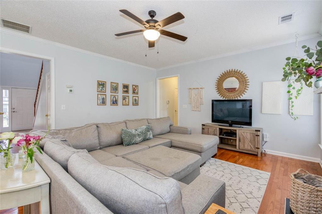 408 ISLANDORA Cove